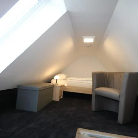 50 Og - Gemuetliche Ferienwohnung Mit Balkon & Wlan Direkt An Der Mueritz In Roebel Prázdninový dům *
