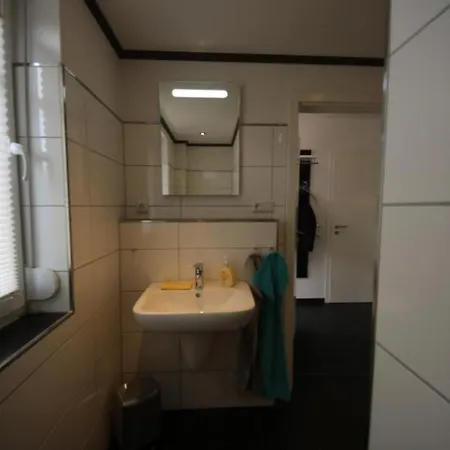 50 Og - Gemuetliche Ferienwohnung Mit Balkon & Wlan Direkt An Der Mueritz In Roebel Prázdninový dům
